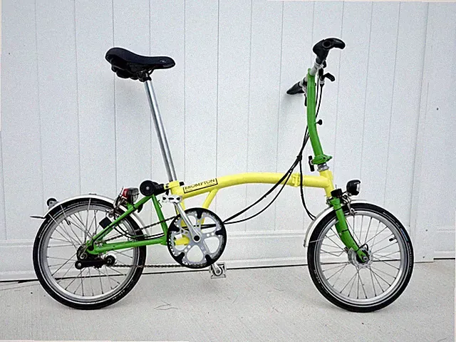 Brompton S3L Dynamo – Two‑Tone Yellow/Apple Green – Premium Factory Upgrades