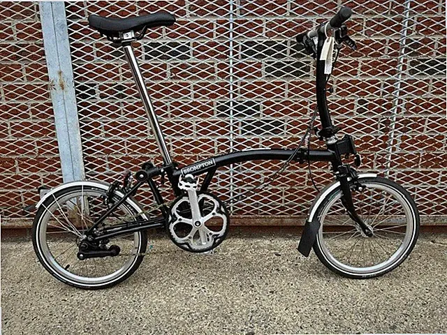 NOS NEW Brompton Folding Bicycle S2L C line urban low Black